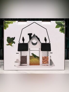 Metal Wild Bird Feeder for Outdoors, Large Cardinal Bird Feeder Solar Lights